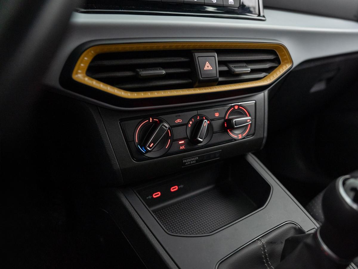 seat-ibiza-2023-gasolina-999cc