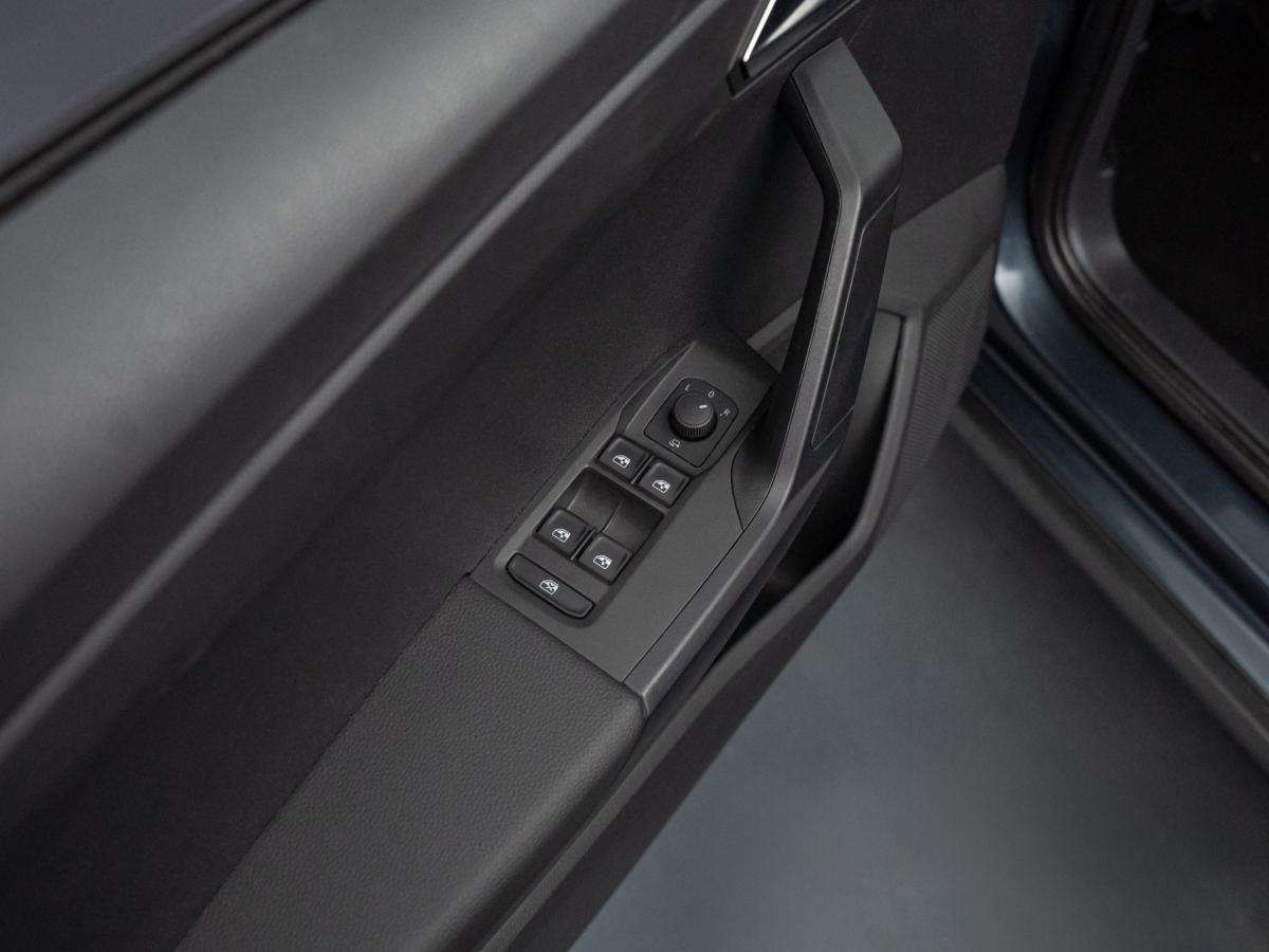 seat-arona-2024-gasolina-999cc
