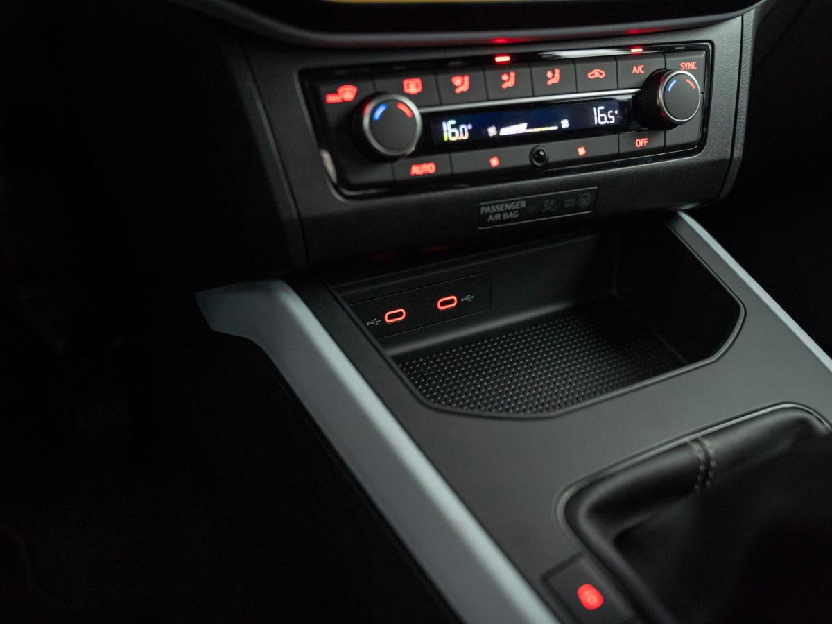 seat-arona-2024-gasolina-999cc