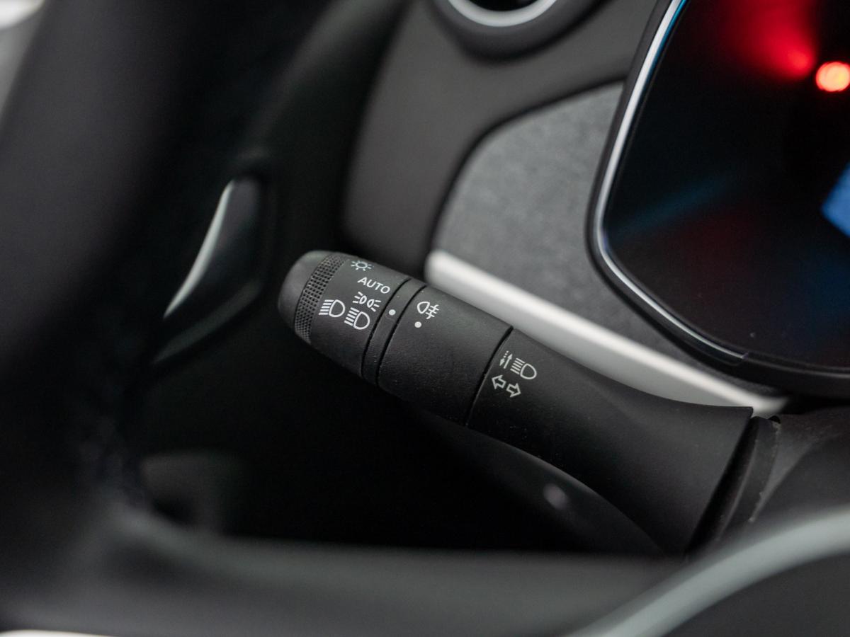 renault-zoe-2021-eletrico-500cc