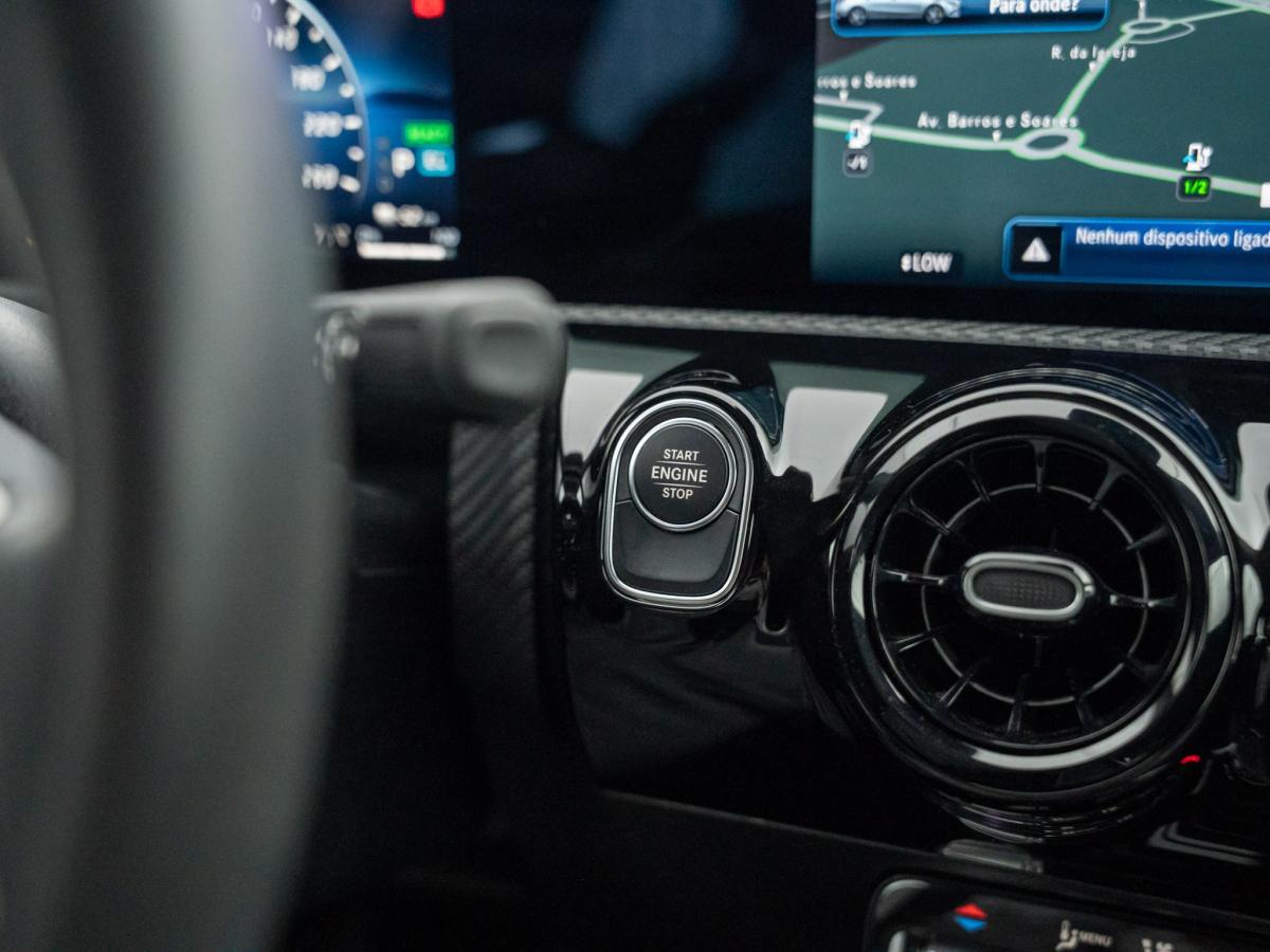 mercedes-benz-classe-a-2024-hibrido-a-gasolina-1332cc