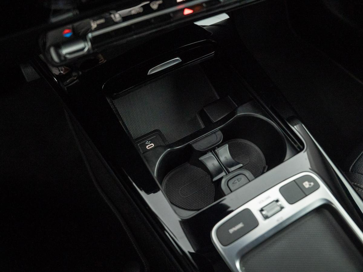 mercedes-benz-classe-a-2024-hibrido-a-gasolina-1332cc