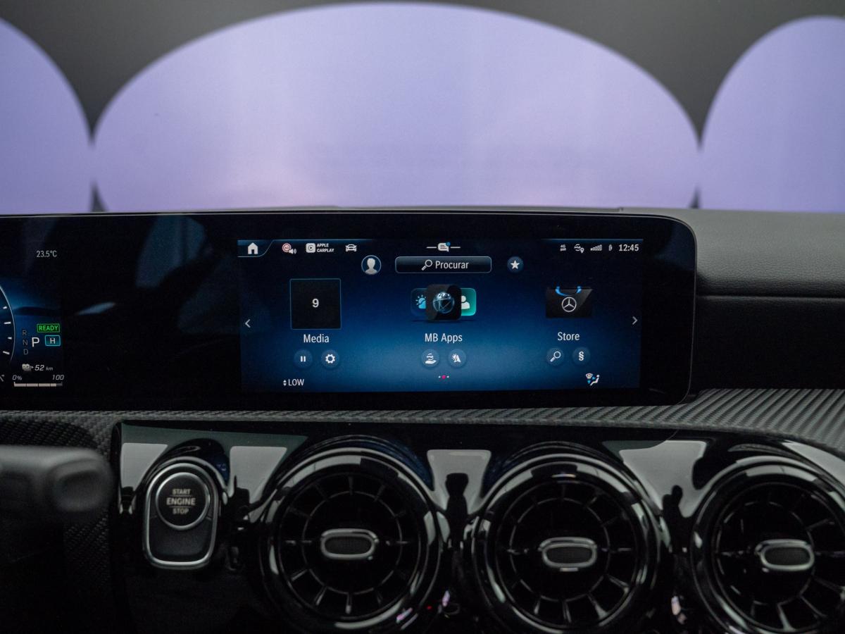 mercedes-benz-classe-a-2024-hibrido-a-gasolina-1332cc