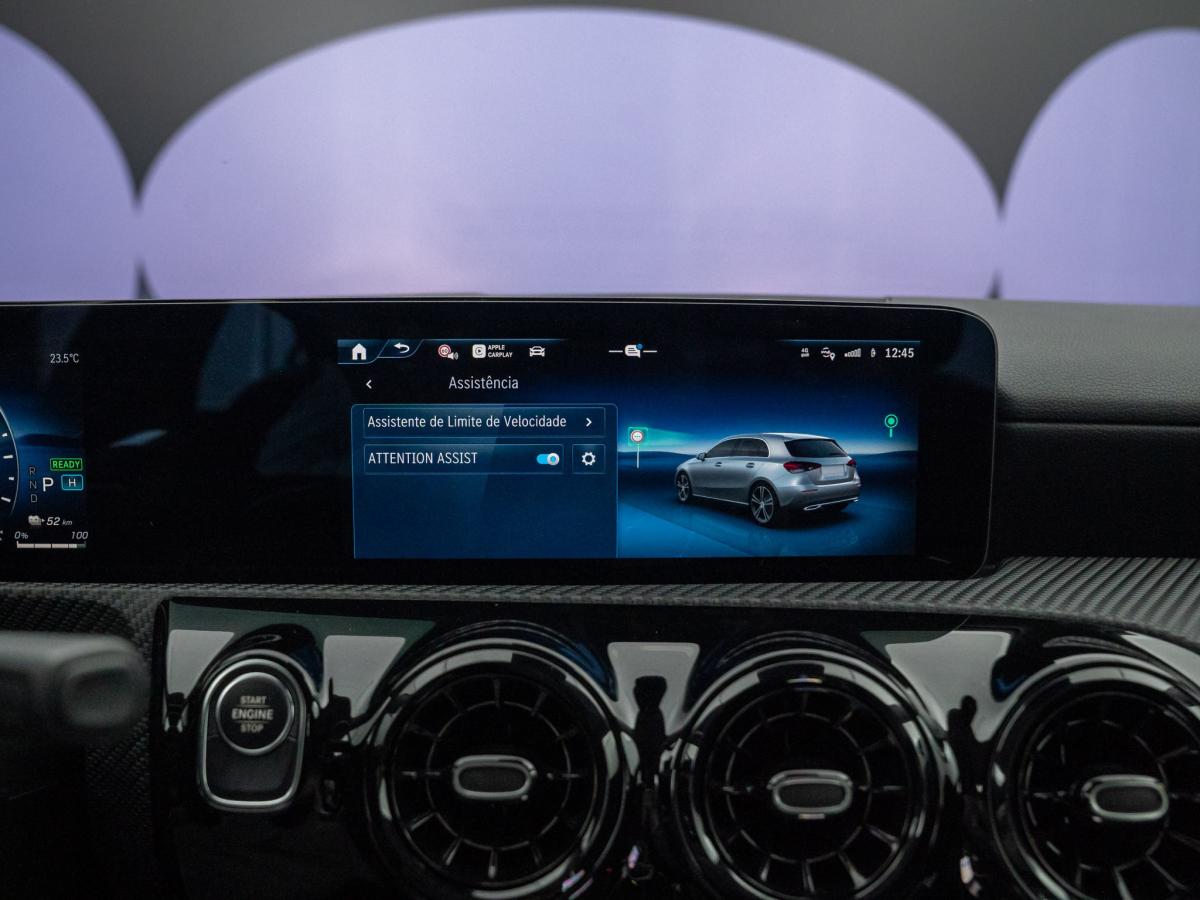 mercedes-benz-classe-a-2024-hibrido-a-gasolina-1332cc