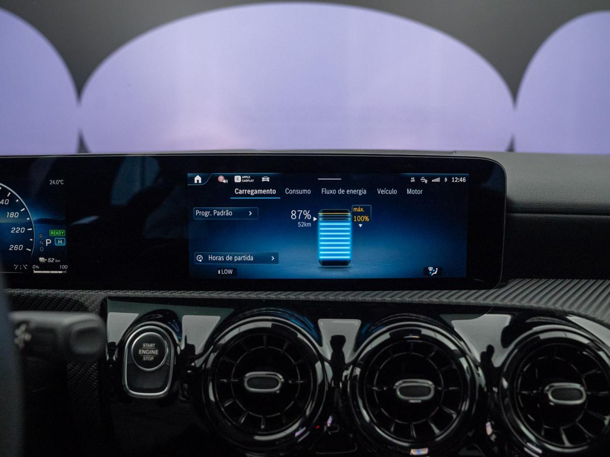 mercedes-benz-classe-a-2024-hibrido-a-gasolina-1332cc