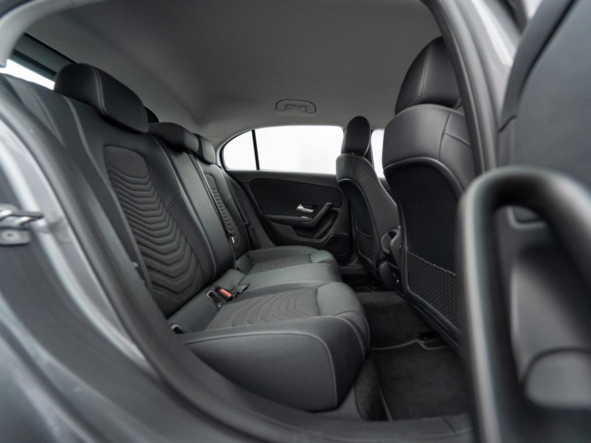 mercedes-benz-classe-a-2024-hibrido-a-gasolina-1332cc