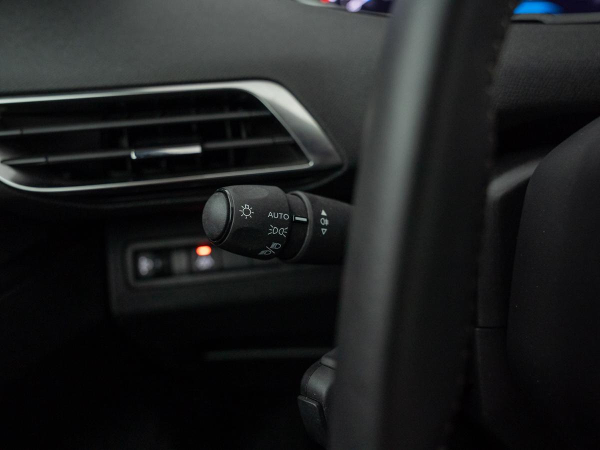 peugeot-5008-2023-diesel-1499cc