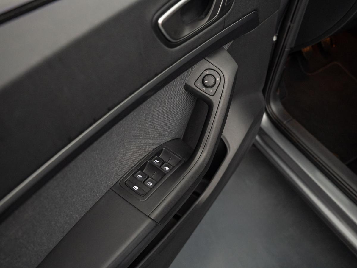 seat-ateca-2023-gasolina-999cc