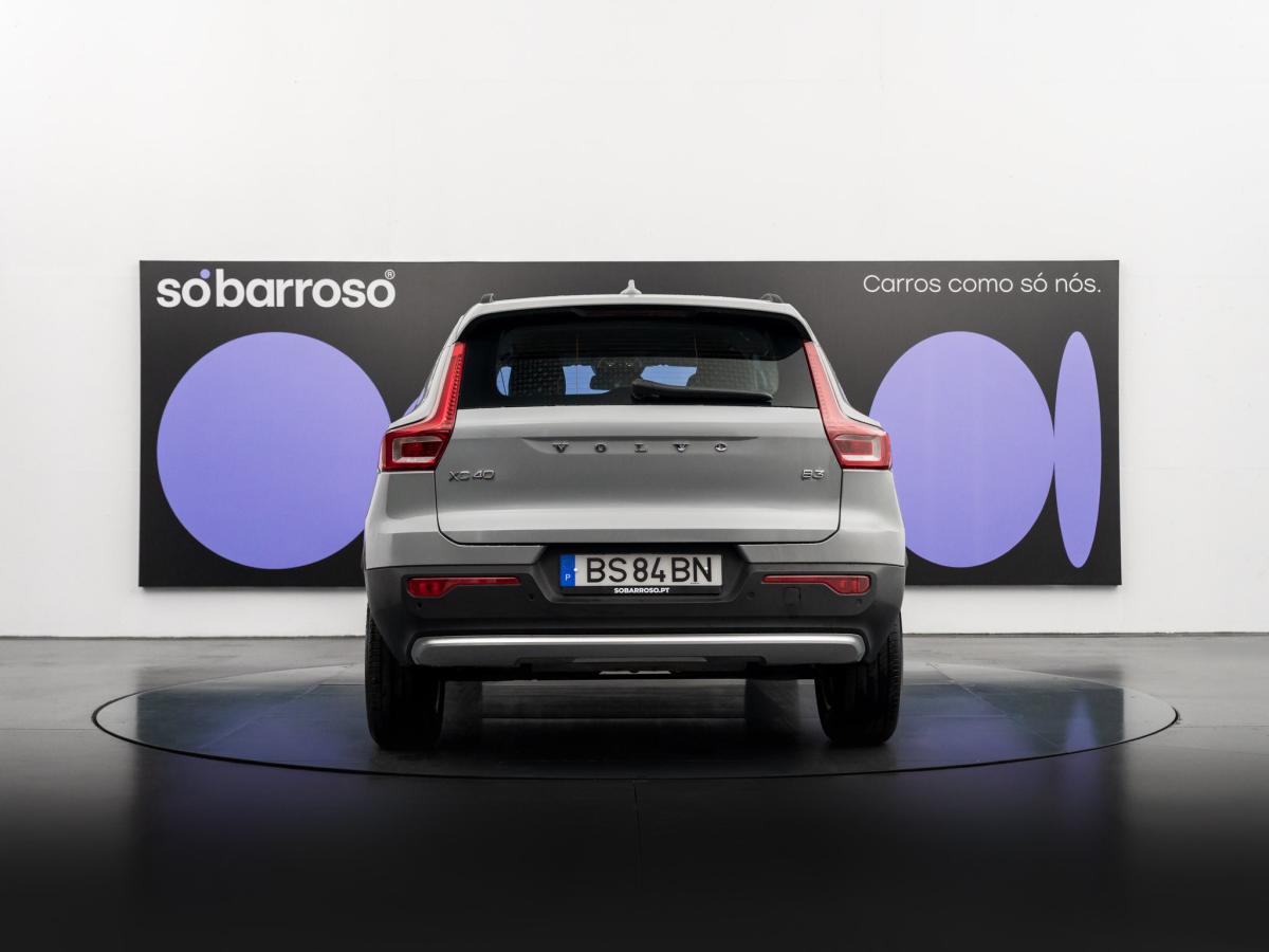 volvo-xc40-2025-hibrido-a-gasolina-1969cc