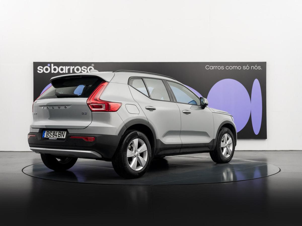 volvo-xc40-2025-hibrido-a-gasolina-1969cc