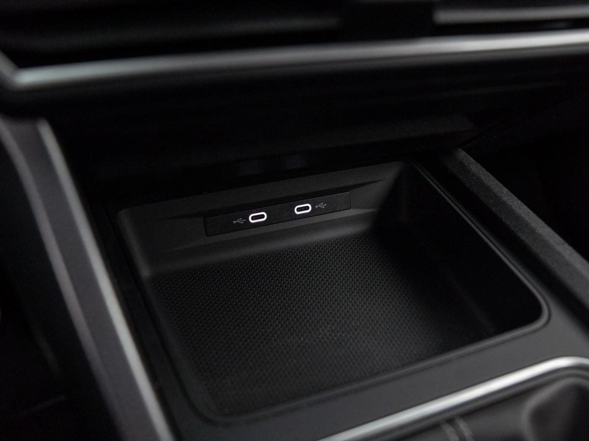 seat-leon-st-2022-gasolina-999cc