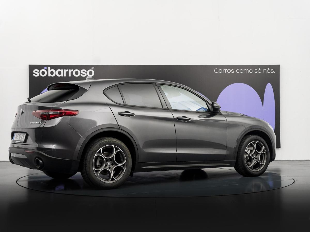 alfa-romeo-stelvio-2022-diesel-2143cc