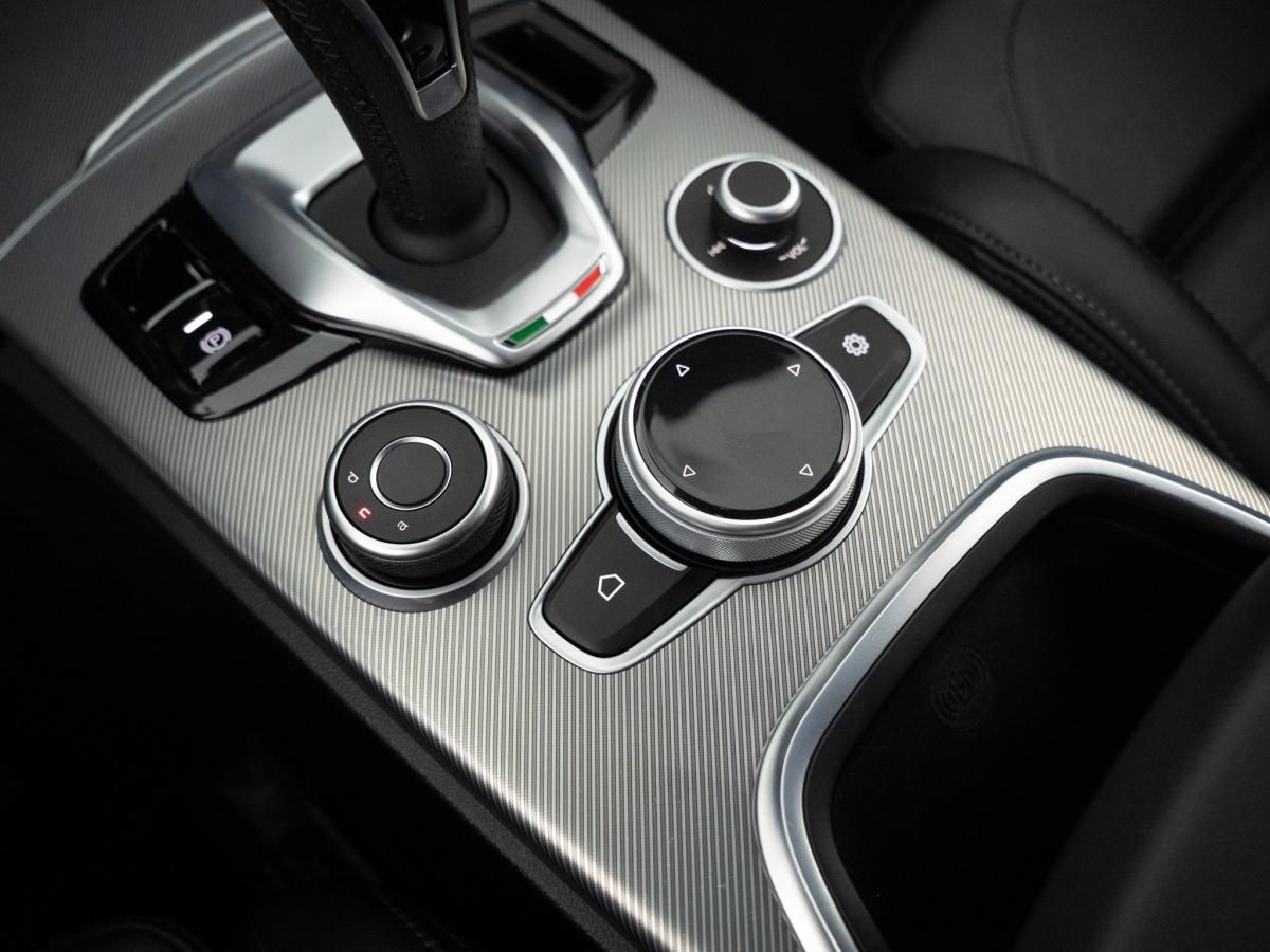 alfa-romeo-stelvio-2022-diesel-2143cc