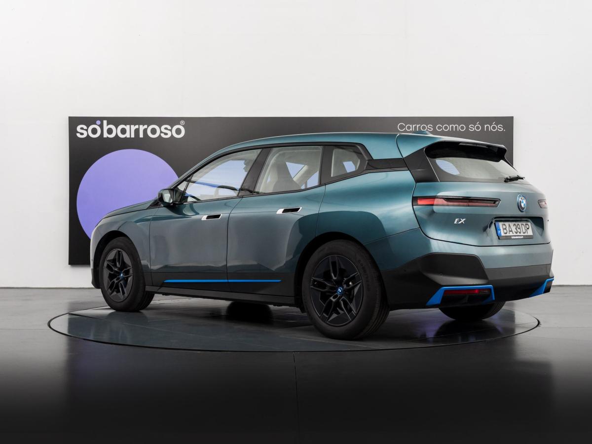 bmw-ix-2023-eletrico-500cc