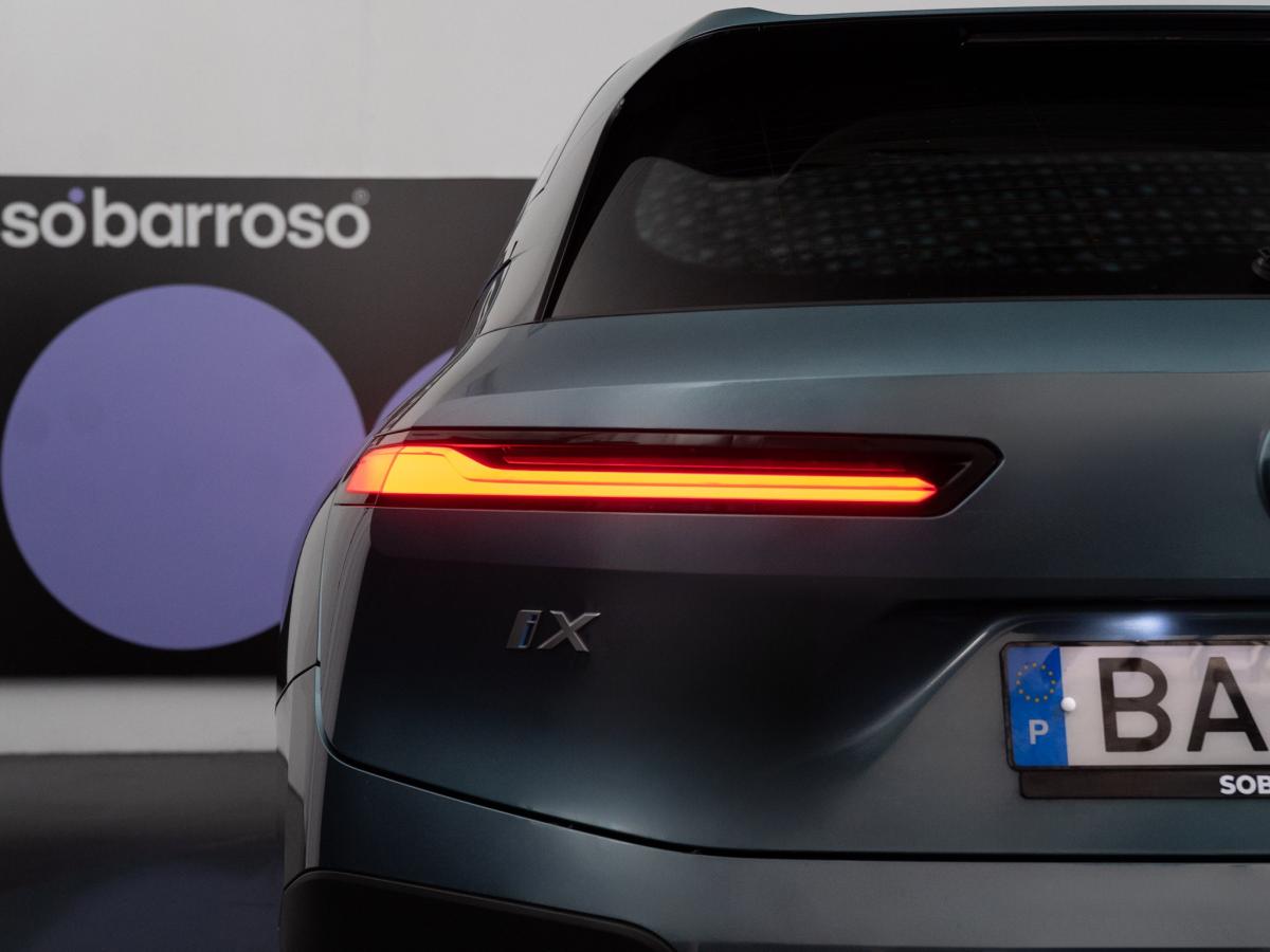 bmw-ix-2023-eletrico-500cc