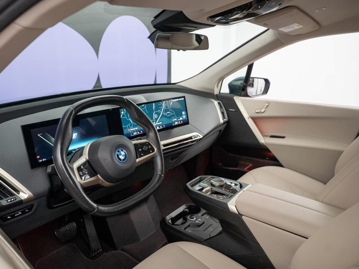 bmw-ix-2023-eletrico-500cc