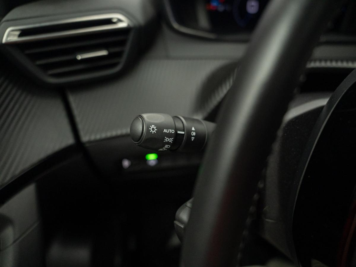 peugeot-2008-2024-hibrido-a-gasolina-1199cc