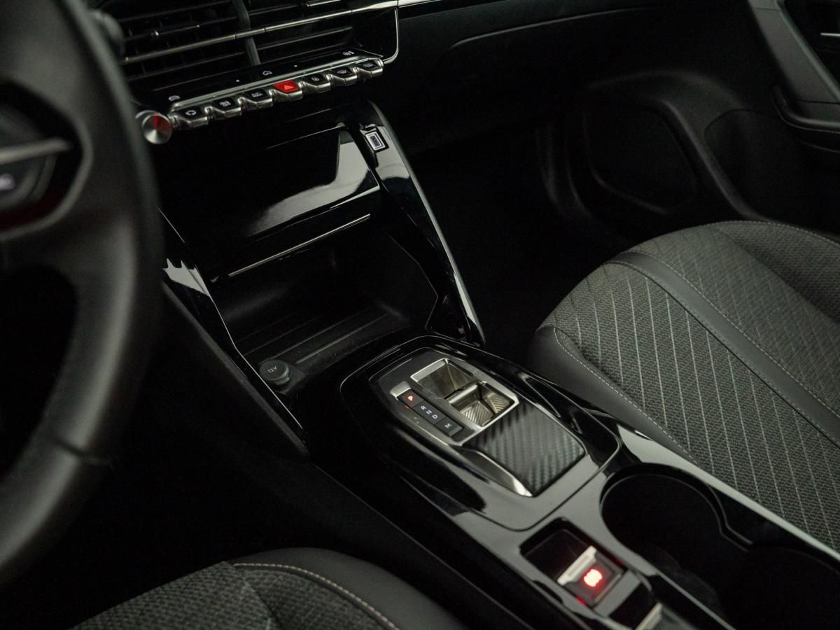 peugeot-2008-2024-hibrido-a-gasolina-1199cc