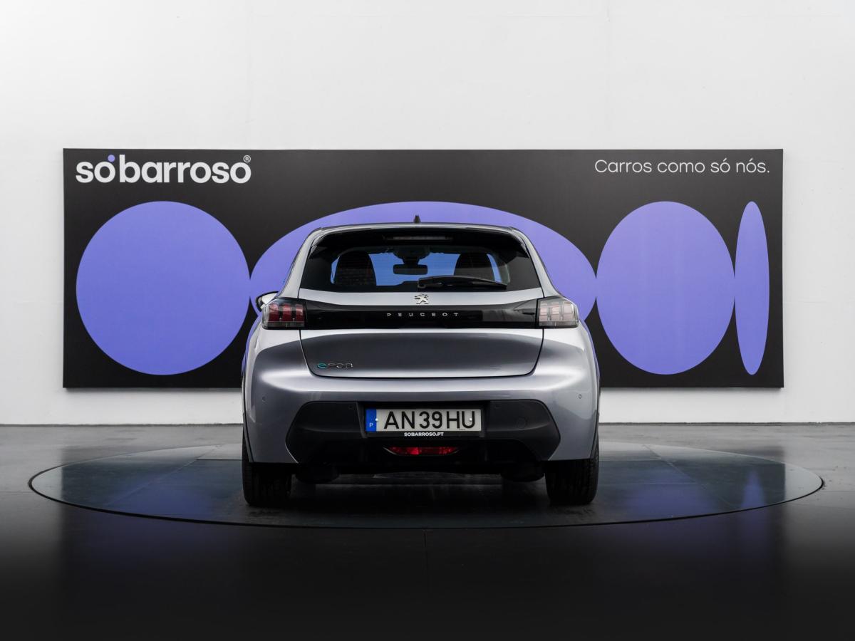 peugeot-208-2022-eletrico-500cc