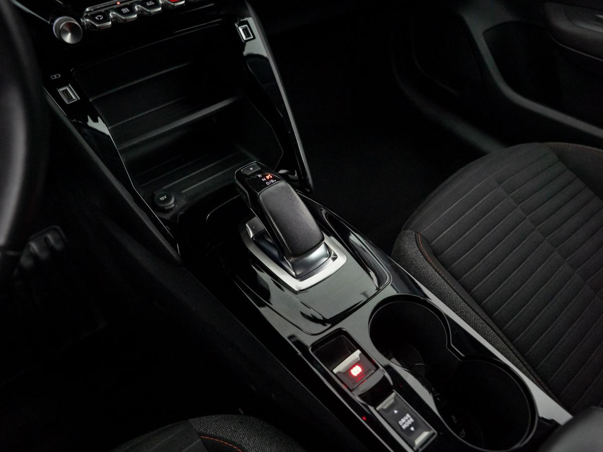 peugeot-208-2022-eletrico-500cc