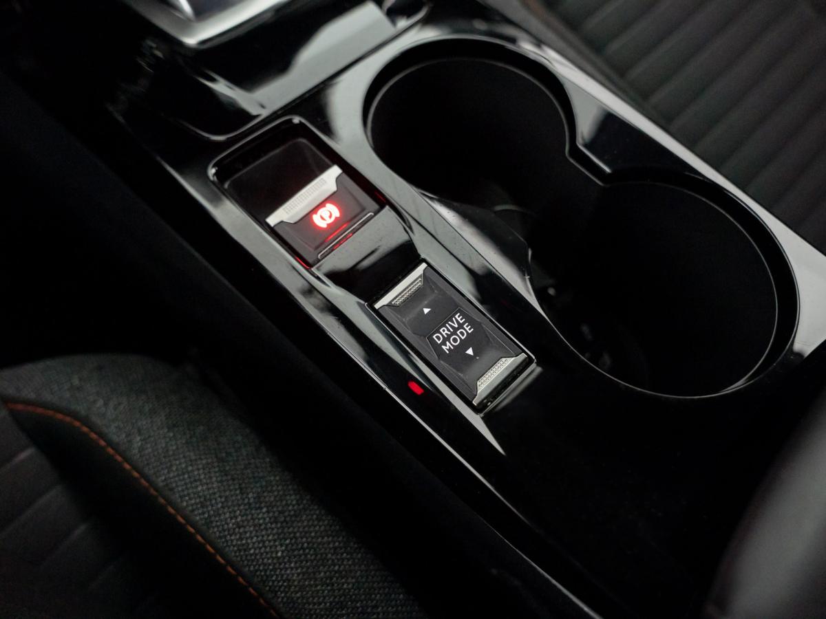 peugeot-208-2022-eletrico-500cc