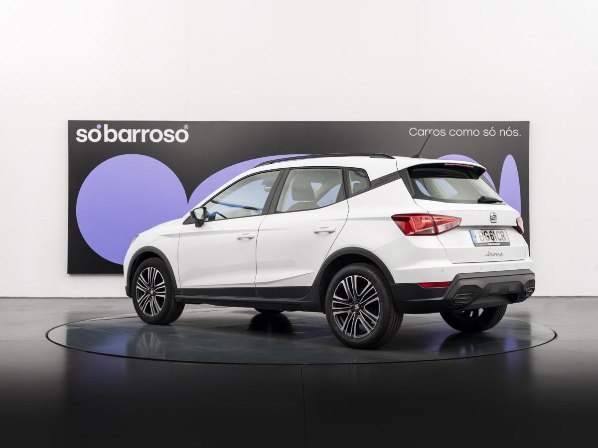 seat-arona-2023-gasolina-999cc