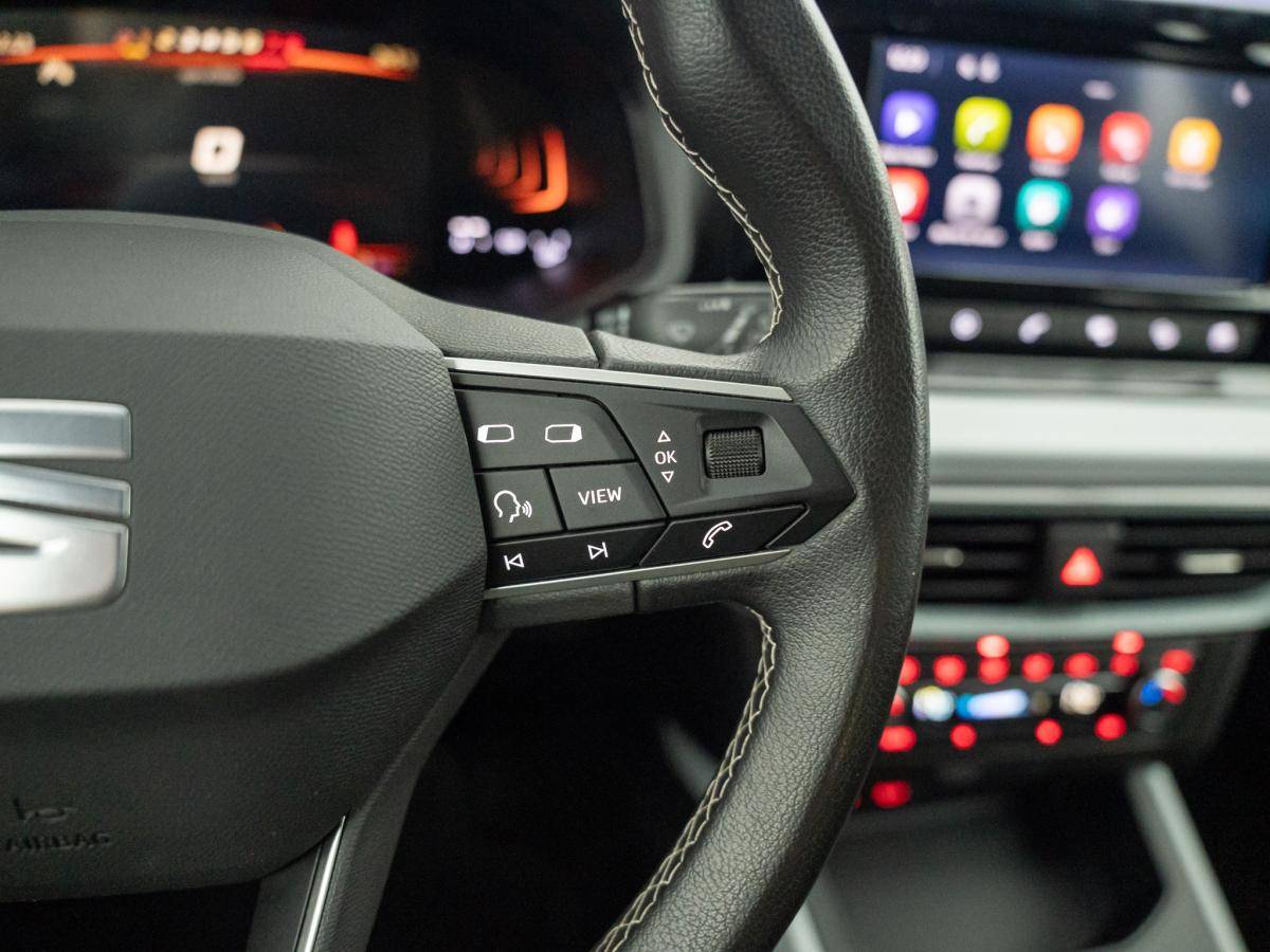 seat-arona-2023-gasolina-999cc