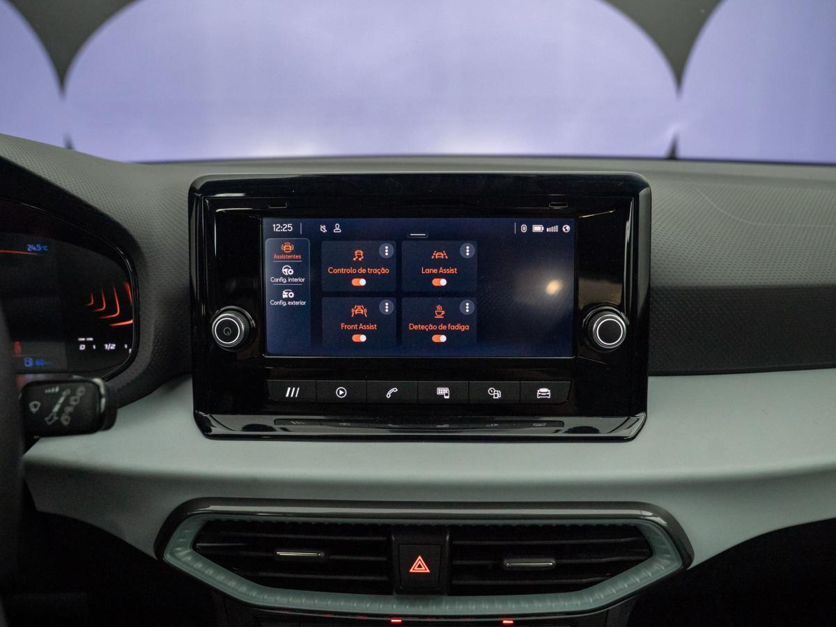 seat-arona-2023-gasolina-999cc