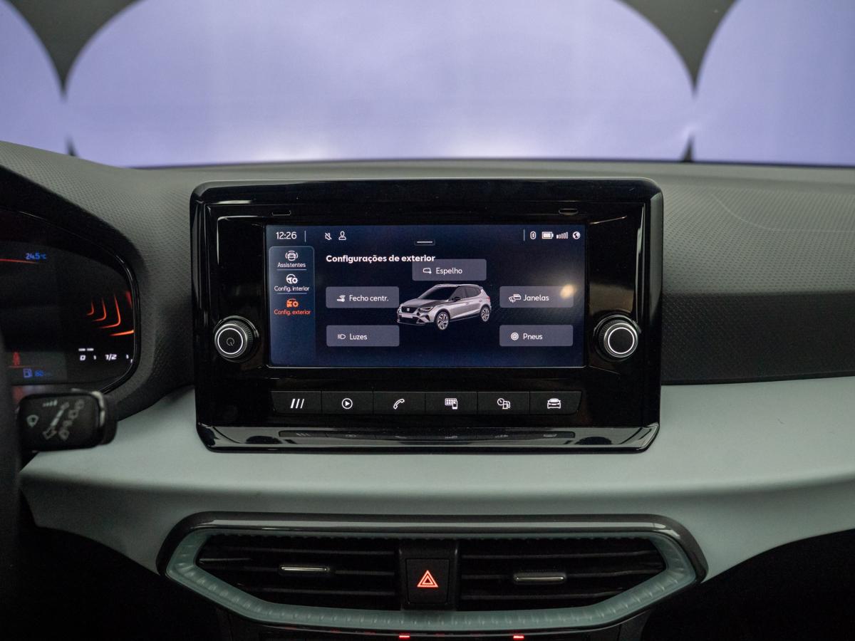 seat-arona-2023-gasolina-999cc