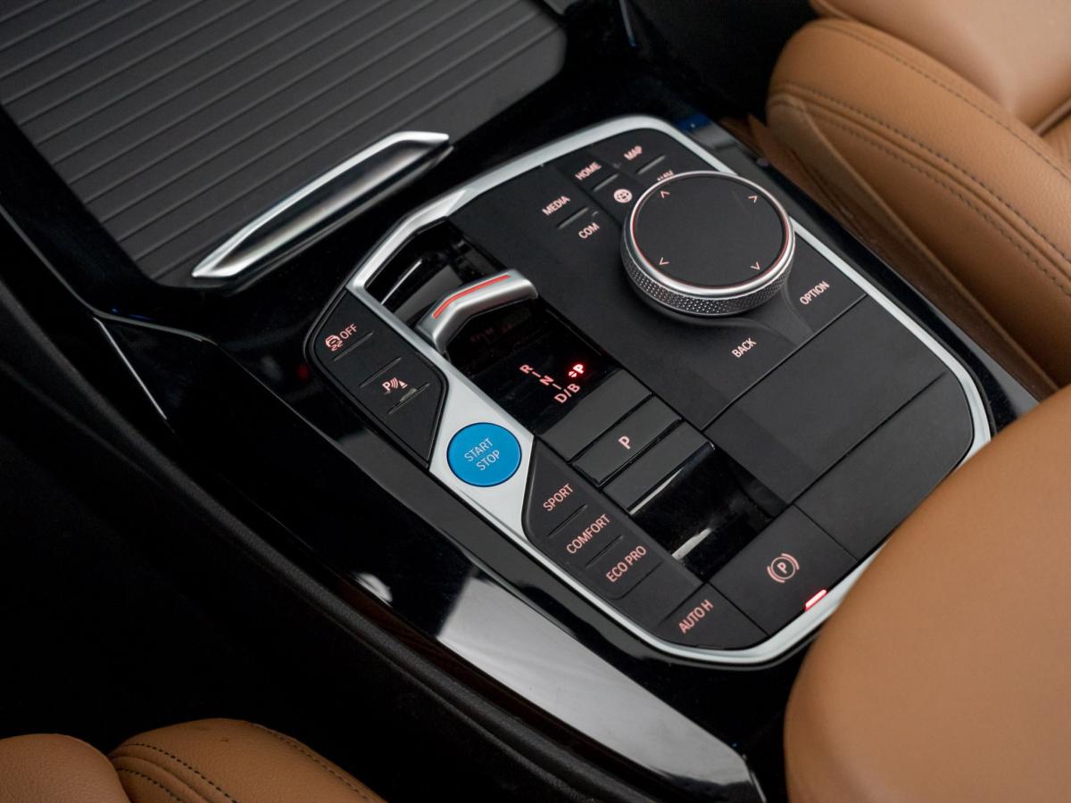 bmw-ix3-2024-eletrico-500cc