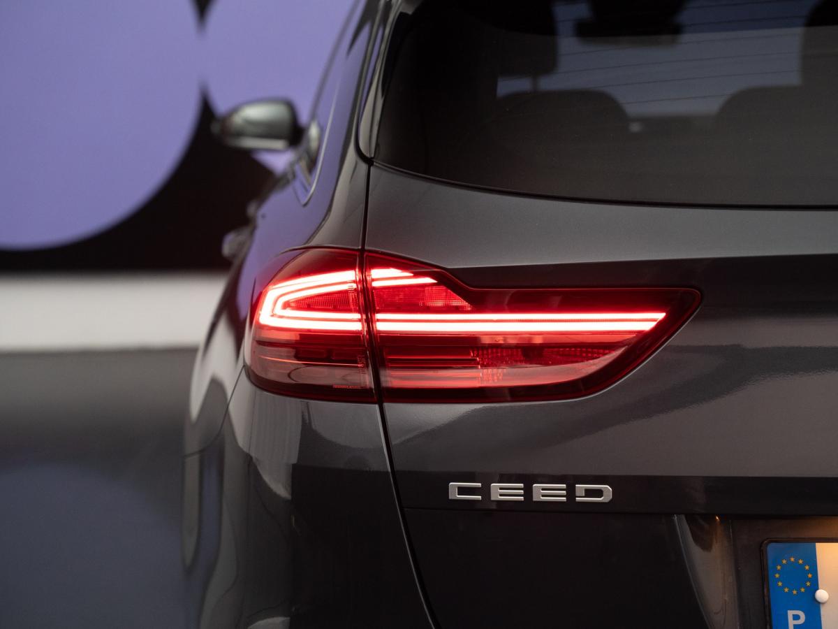 kia-ceed-sw-2023-diesel-1598cc