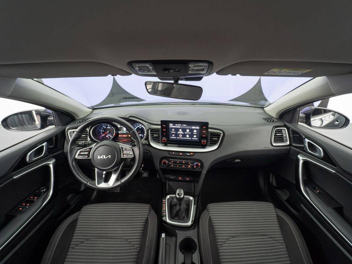 kia-ceed-sw-2023-diesel-1598cc
