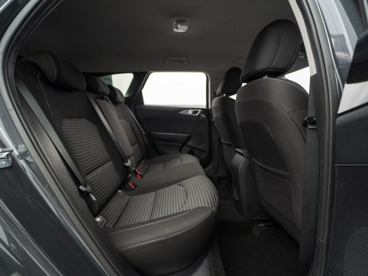 kia-ceed-sw-2023-diesel-1598cc