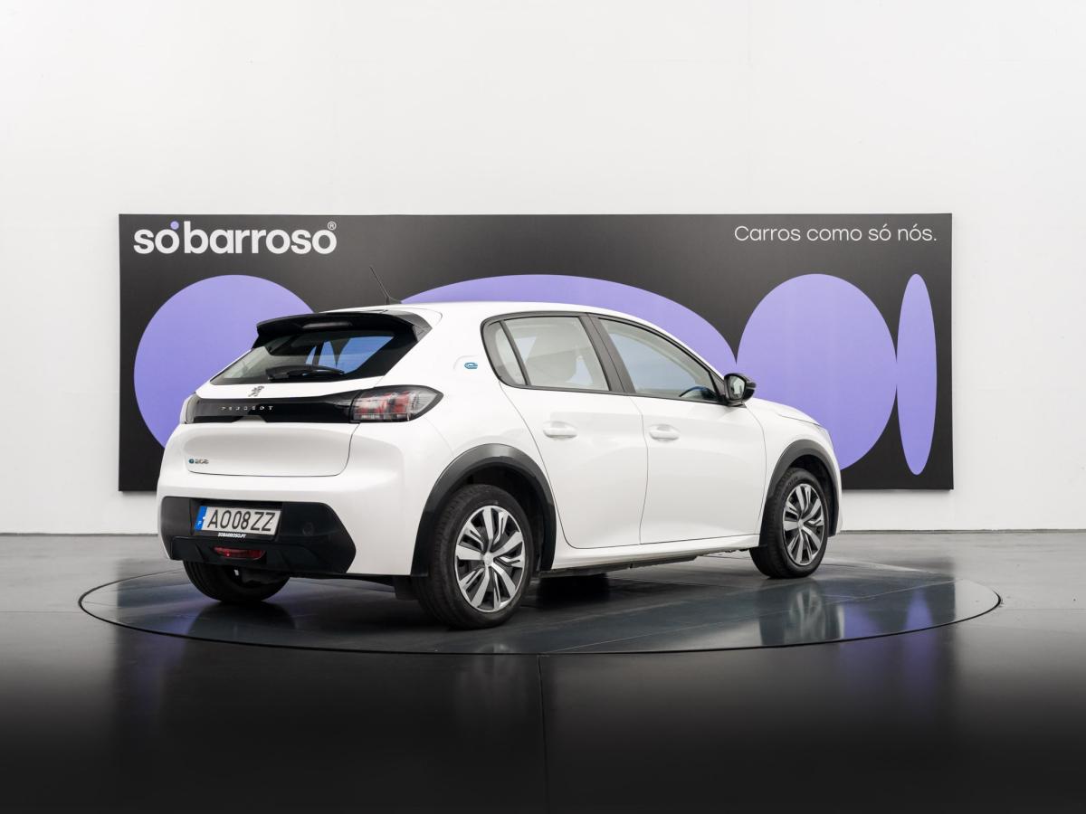 peugeot-208-2022-eletrico-500cc