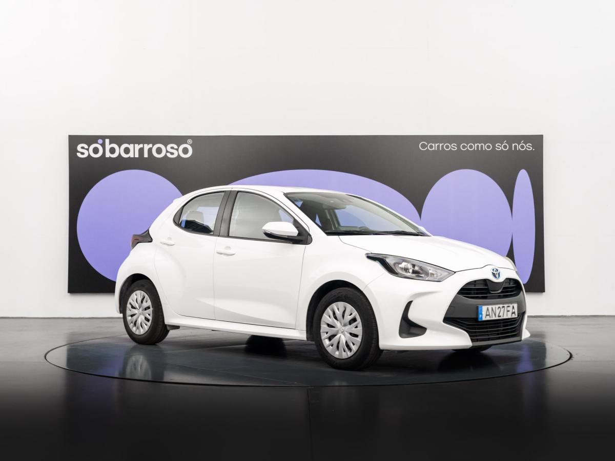 toyota-yaris-2021-hibrido-a-gasolina-1490cc