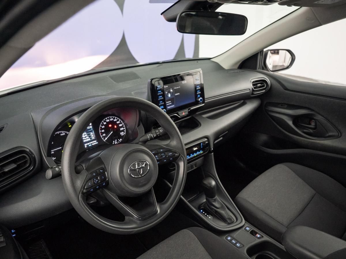 toyota-yaris-2021-hibrido-a-gasolina-1490cc