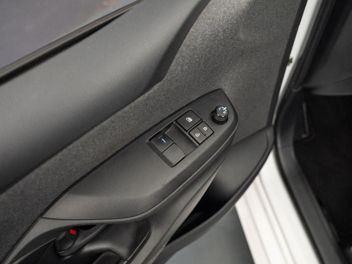 toyota-yaris-2021-hibrido-a-gasolina-1490cc