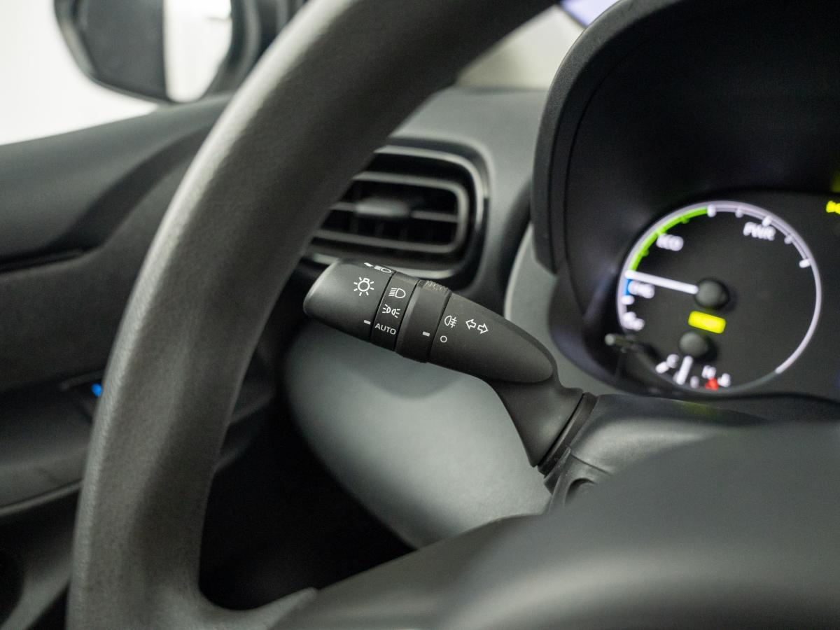toyota-yaris-2021-hibrido-a-gasolina-1490cc