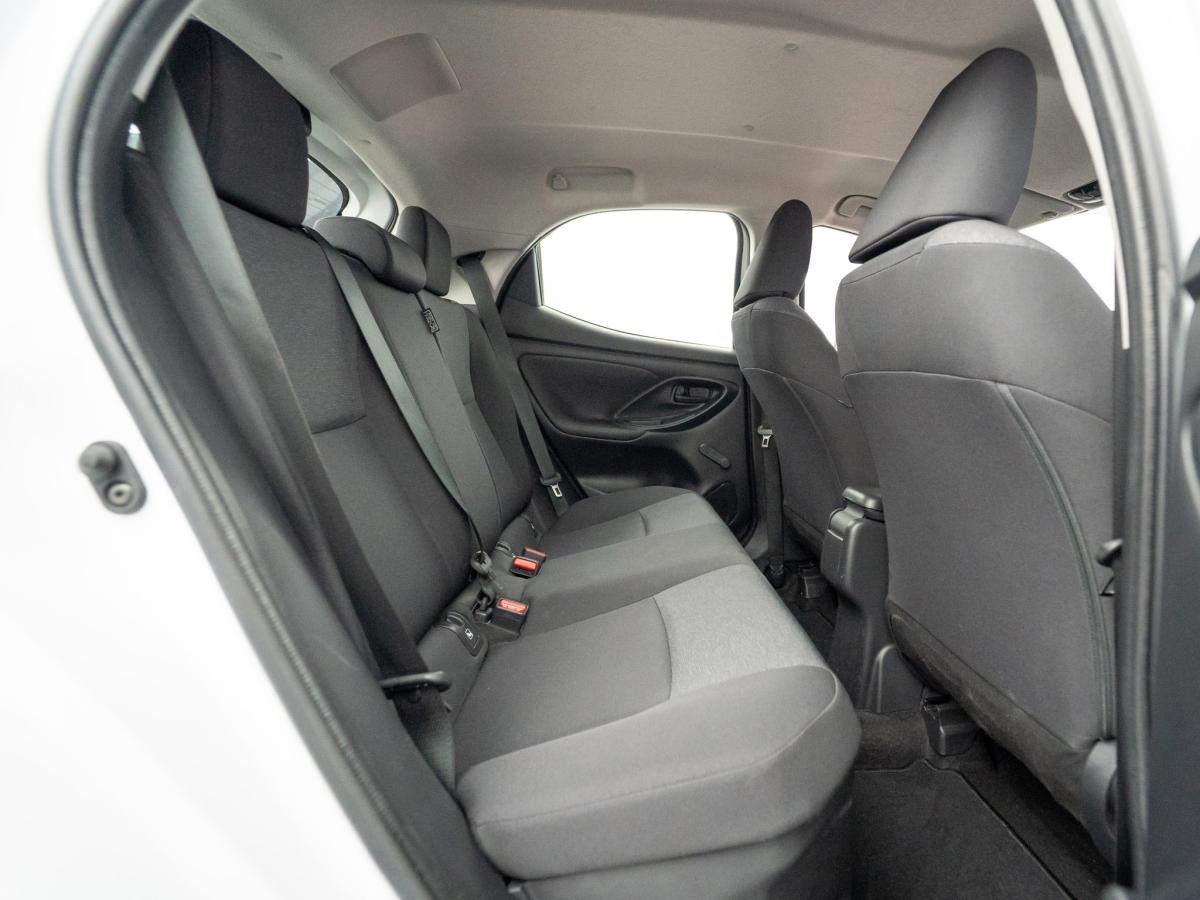 toyota-yaris-2021-hibrido-a-gasolina-1490cc