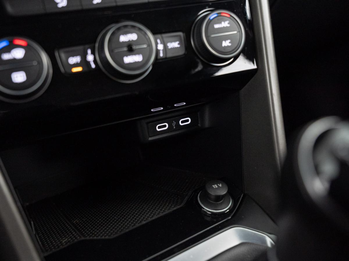 volkswagen-t-roc-2022-gasolina-999cc