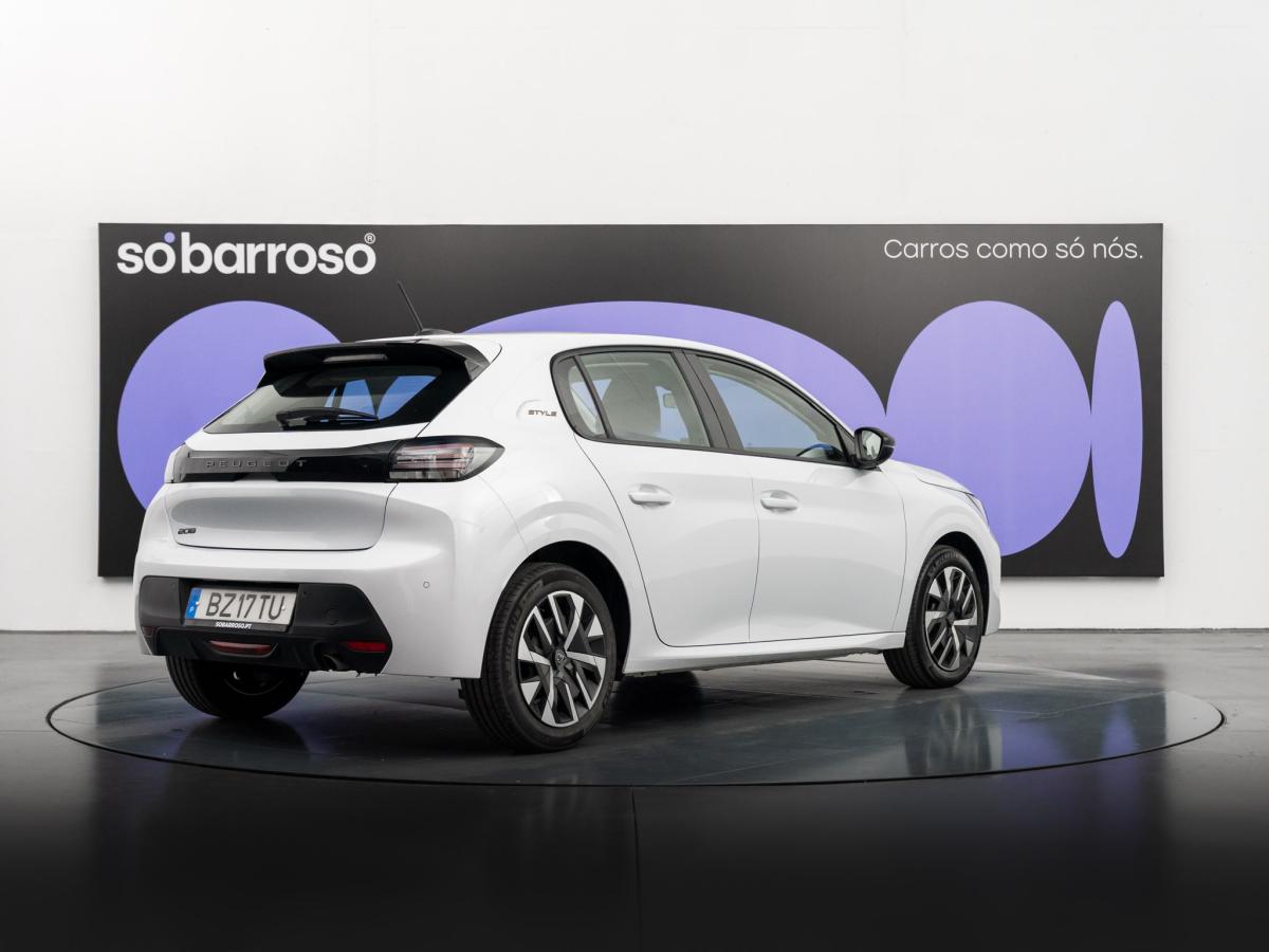 peugeot-208-2025-gasolina-1199cc