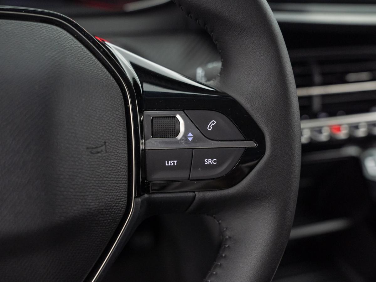 peugeot-208-2025-gasolina-1199cc