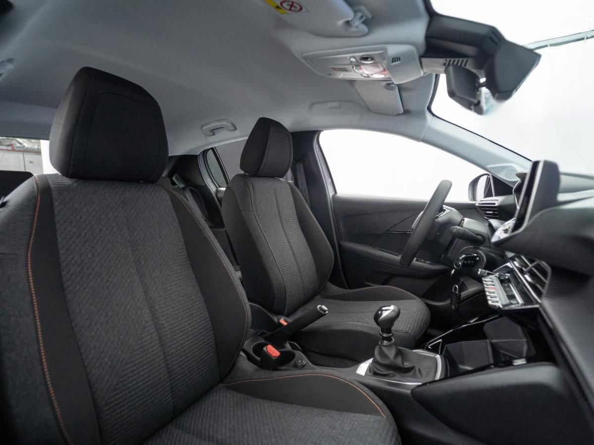 peugeot-208-2025-gasolina-1199cc