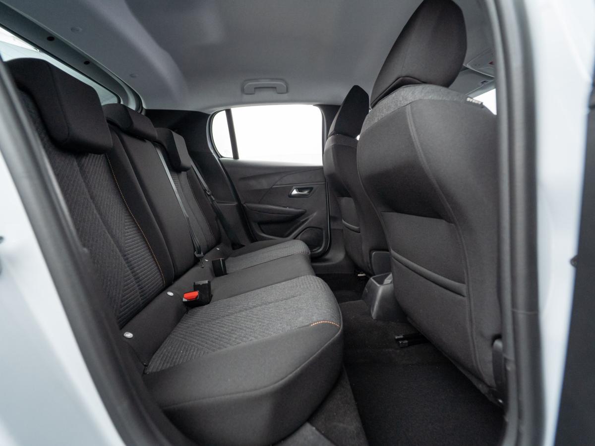 peugeot-208-2025-gasolina-1199cc