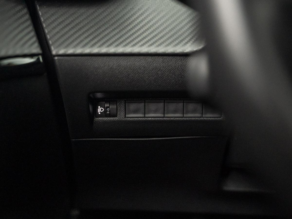 peugeot-208-2024-gasolina-1199cc
