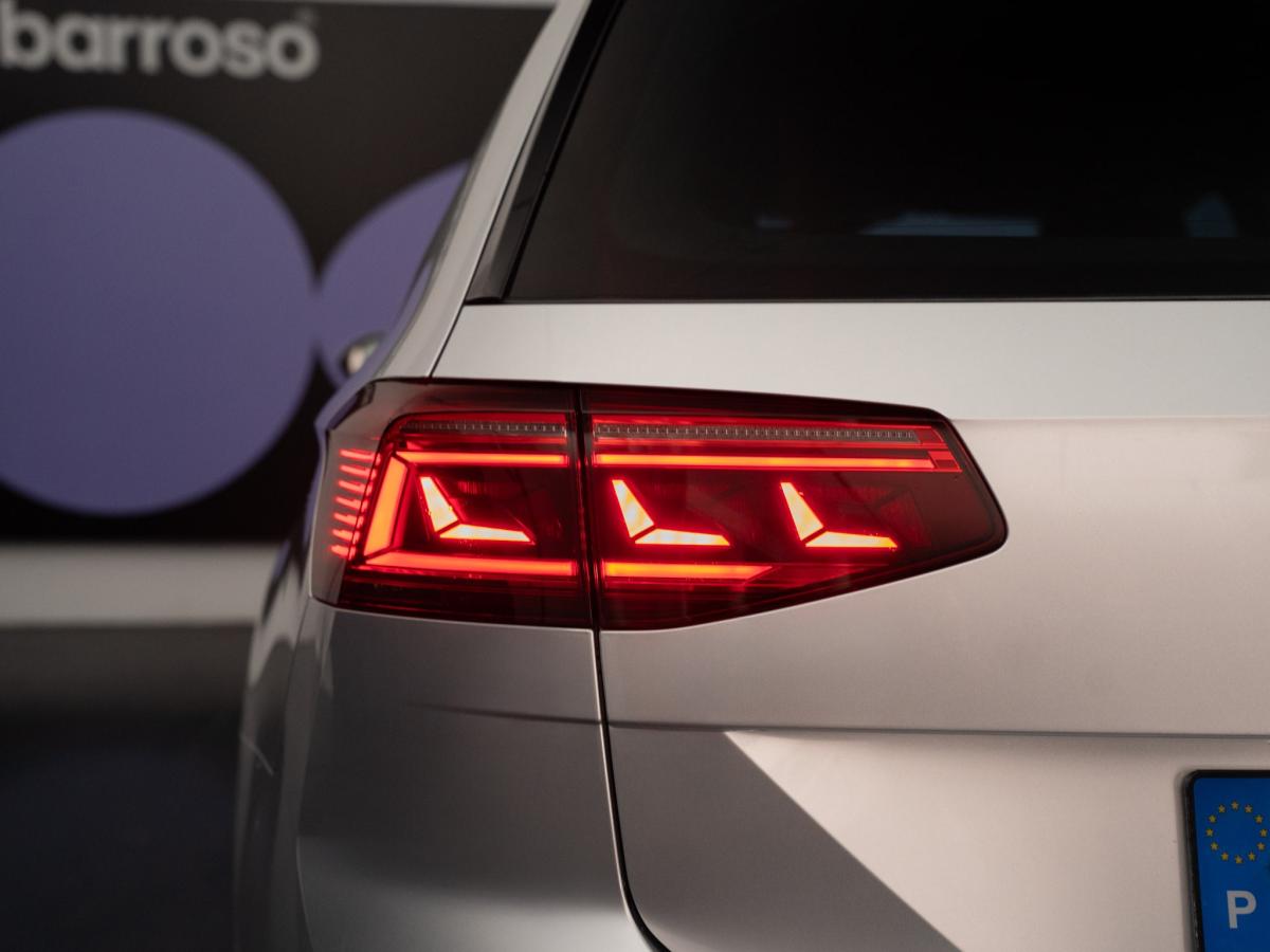 volkswagen-passat-variant-2021-hibrido-a-gasolina-1395cc