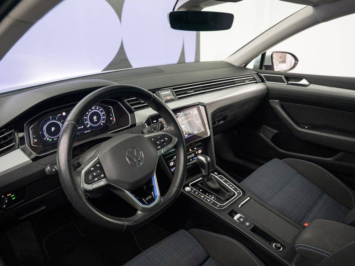 volkswagen-passat-variant-2021-hibrido-a-gasolina-1395cc