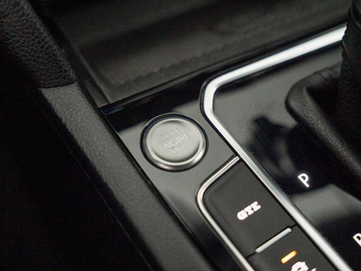 volkswagen-passat-variant-2021-hibrido-a-gasolina-1395cc