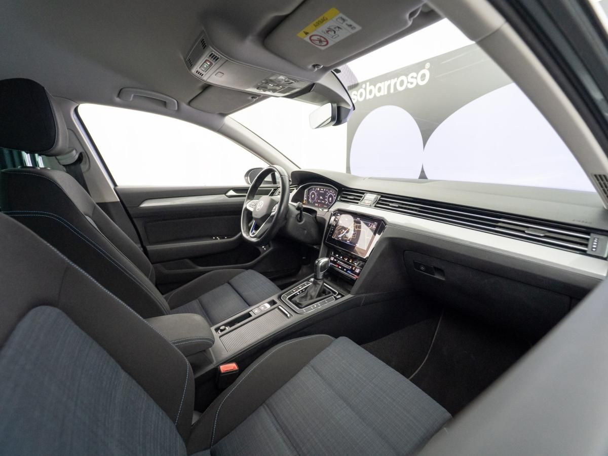volkswagen-passat-variant-2021-hibrido-a-gasolina-1395cc