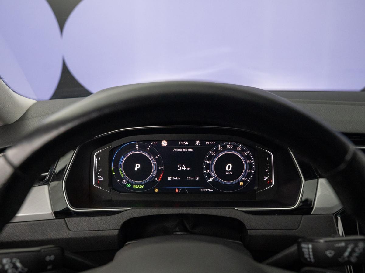 volkswagen-passat-variant-2021-hibrido-a-gasolina-1395cc